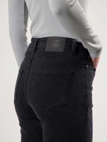 glore MUD Jeans Mams High Tapered Black Friday Preise