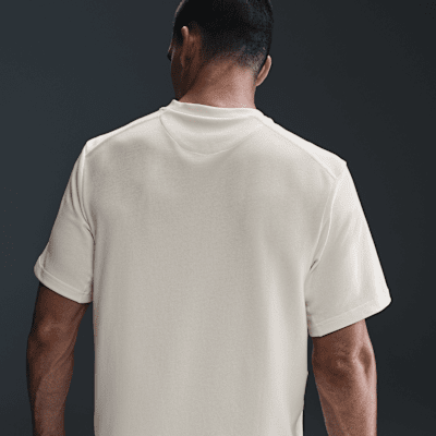 Nike PrimaryVielseitiges Nike Dri-FIT Kurzarm-Oberteil für Herren Osterangebot