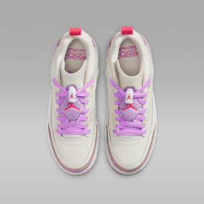 Jordan Spizike LowSchuh (ältere Kinder) Kauf eins, bekomm eins gratis