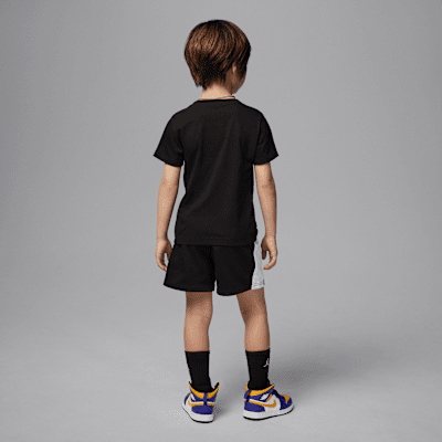 JordanBball Fire Mixed zweiteiliges Shorts-Set (jüngere Kinder) Online Shopping