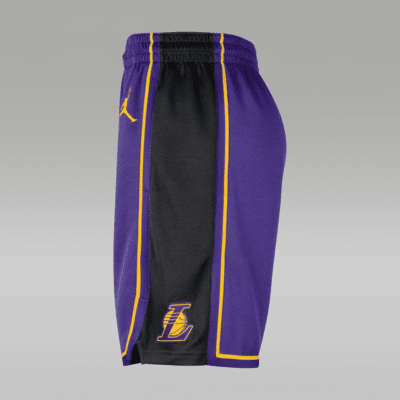 Los Angeles Lakers Statement EditionJordan Dri-FIT NBA Swingman Basketballshorts für Herren Weihnachtsangebot