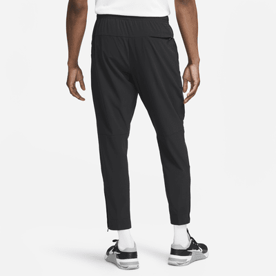 Nike UnlimitedVielseitige Dri-FIT Hose mit Reißverschluss am Bündchen für Herren Angebote