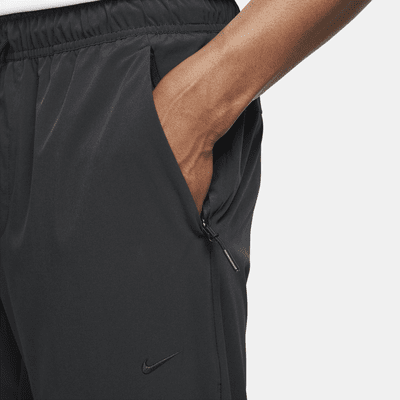Nike UnlimitedVielseitige Dri-FIT Hose mit Reißverschluss am Bündchen für Herren Angebote