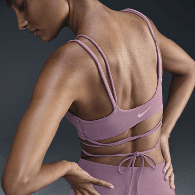 Nike Zenvy Strappy WrapGepolsterter Sport-BH mit leichtem Halt Lagerräumung
