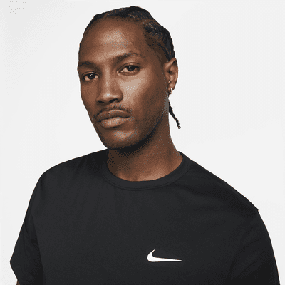 Nike HyverseVielseitiges Nike Dri-FIT UV Kurzarm-Oberteil für Herren Räumungsverkauf