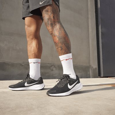 Nike Revolution 7Straßenlaufschuh (Herren extraweit) Riesige Ersparnisse