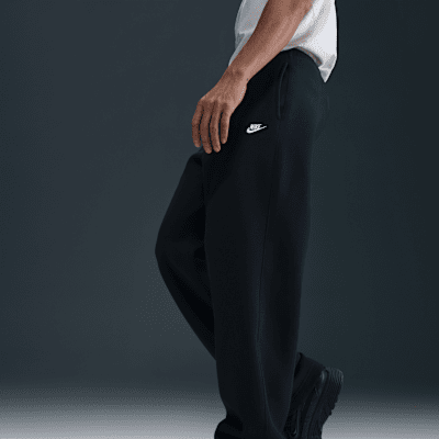 Nike ClubFleece-Hose mit offenem Saum (Herren) Weihnachtsangebot