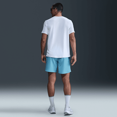 Nike ChallengerDri-FIT-Laufshorts mit Futter für Herren (ca. 18 cm) Kostenlose Rückgabe