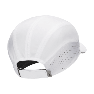 Nike Dri-FIT ADV FlyCap mit unstrukturiertem und reflektierendem Design Rabatte dieses Monats
