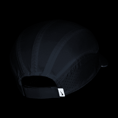 Nike Dri-FIT ADV FlyCap mit unstrukturiertem und reflektierendem Design Rabatte dieses Monats