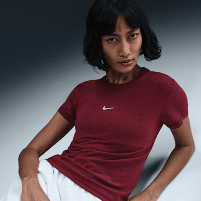 Nike Sportswear Chill KnitKurz-T-Shirt mit schmaler Passform für Damen Kauf eins, bekomm eins gratis
