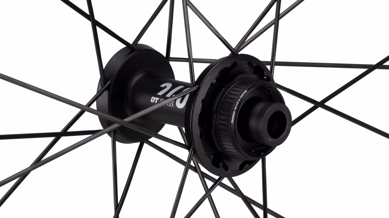 DT Swiss ARC 1400 DICUT 50/62 Carbon Disc Center Lock 28" Laufradsatz Lagerräumung